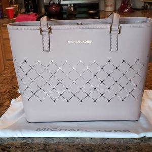 💖Michael Kors Violet Jet Set Tote💖